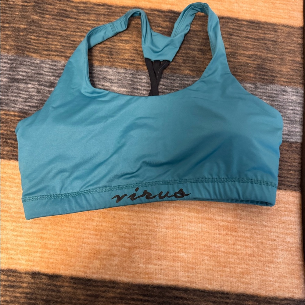 Virus sz L L VGUC teal sports bra barbella box collab